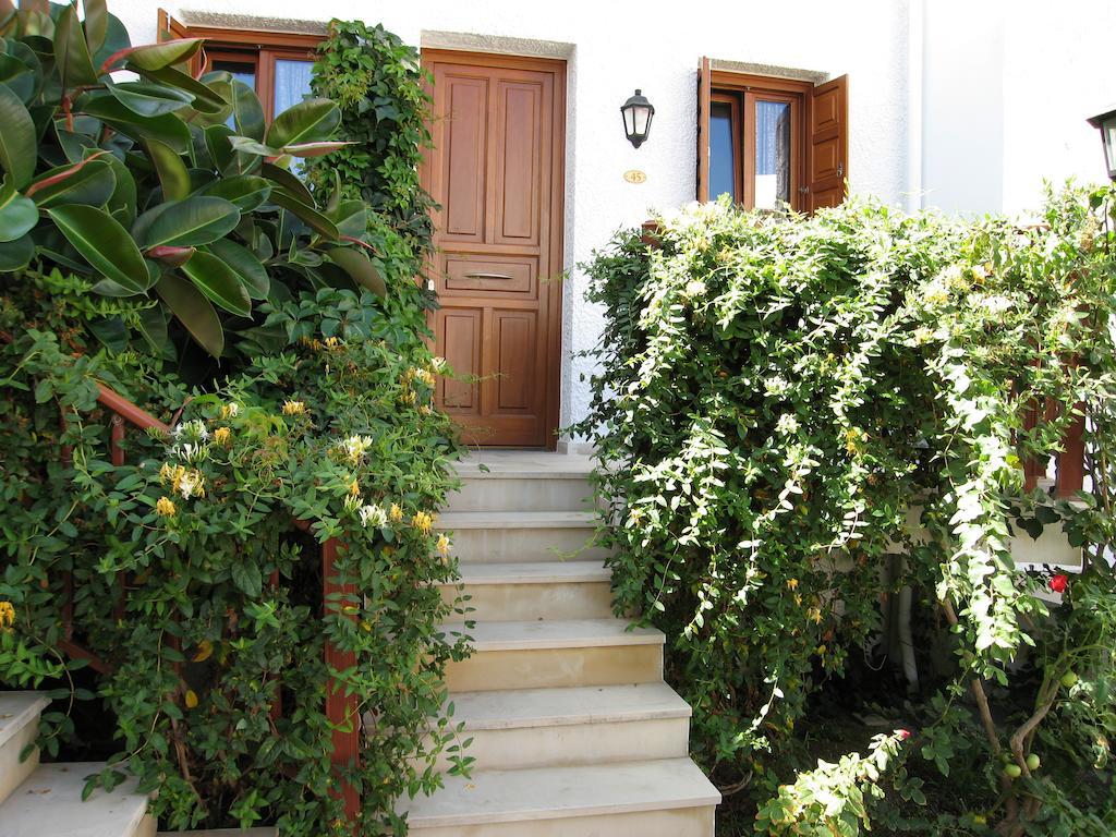 Blue Sea Hotel Apartments Rethymno Esterno foto